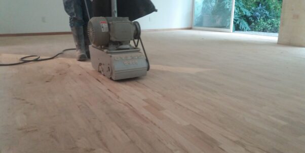 pulido de piso de madera de pino pulido de pisos de madera de pino