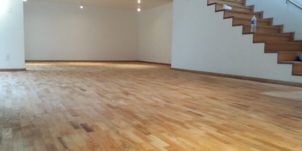 pulido y sellado de piso de madera